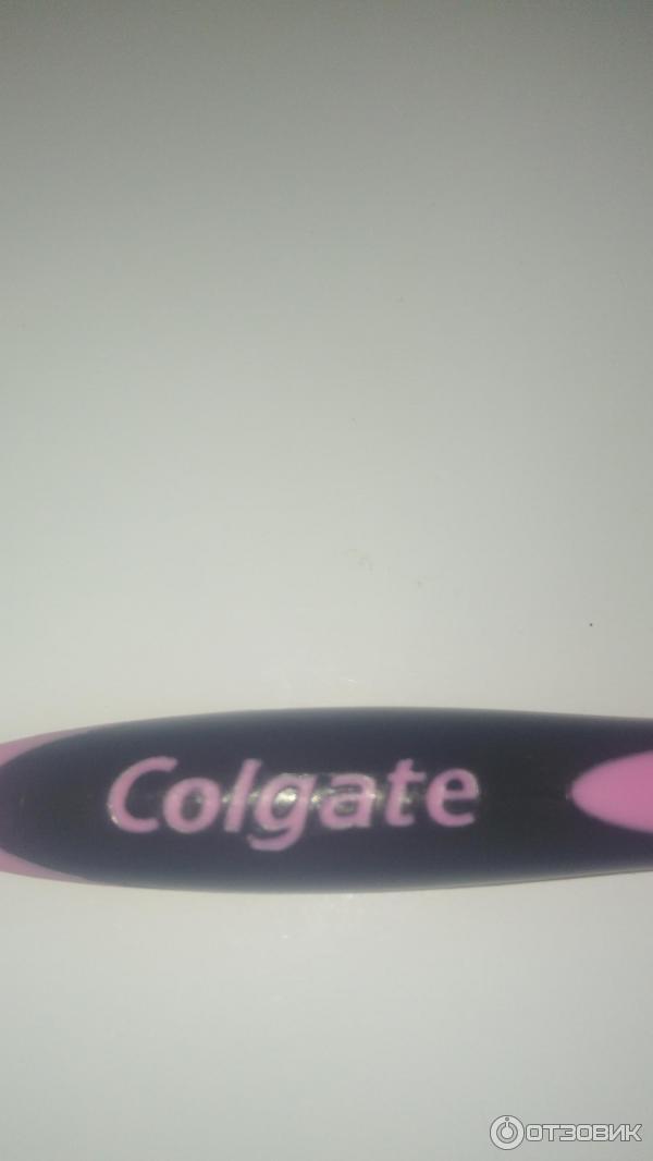 Зубная щетка Colgate ЗигЗаг Древесный уголь фото