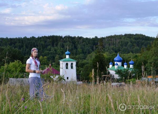 Мало мальский. Псков Мальский монастырь. Мальский Спасо-Рождественский монастырь. Деревня малы Мальский монастырь. Мальская Долина монастырь.