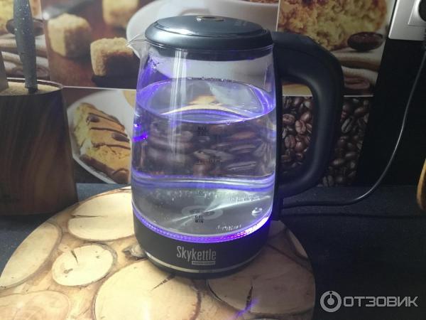 Чайник redmond skykettle g200s. Чайник редмонд SKYKETTLE g200s. Чайник Redmond SKYKETTLE RK-g2120s.
