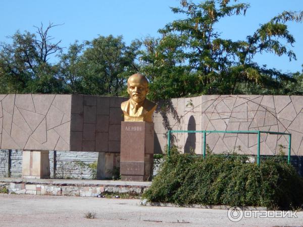 Чайка терешковой санаторий. Евпатория Чайка имени Терешковой. Пансионат Чайка Евпатория. Санаторий Чайка Гелиловичей. Евпатория санаторий Чайка для пенсионеров.