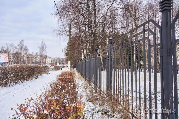 Забор муз. училища и ул. Ленина