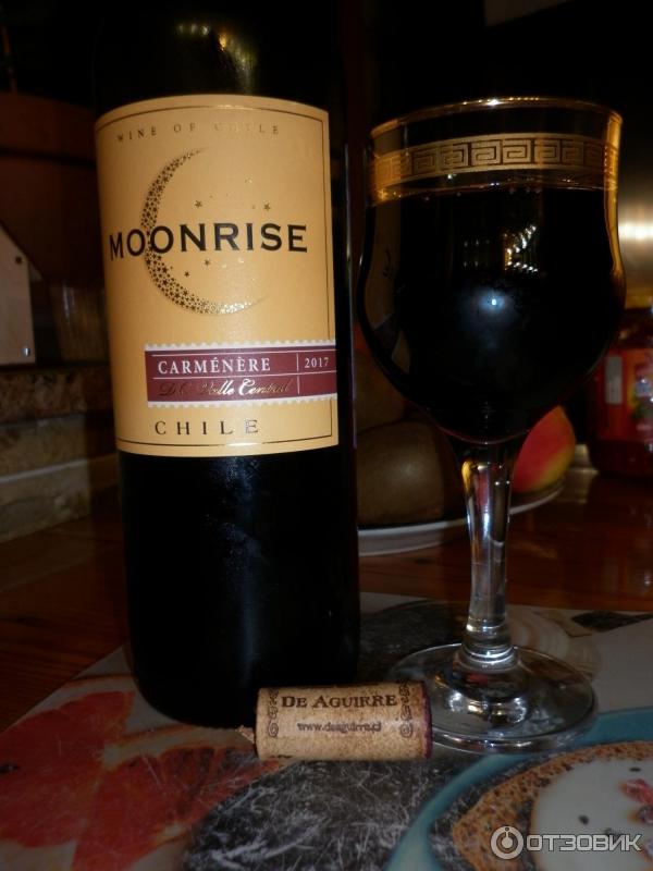 Вино красное сухое Moonrise Carmenere фото