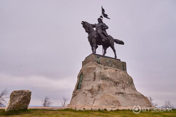 Памятник булгарскому эмиру Ибрагиму I бен Мухаммаду