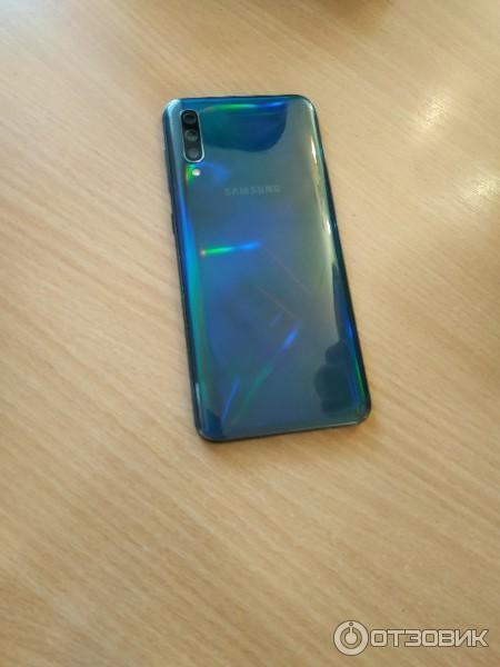 Смартфон Samsung Galaxy A50 фото