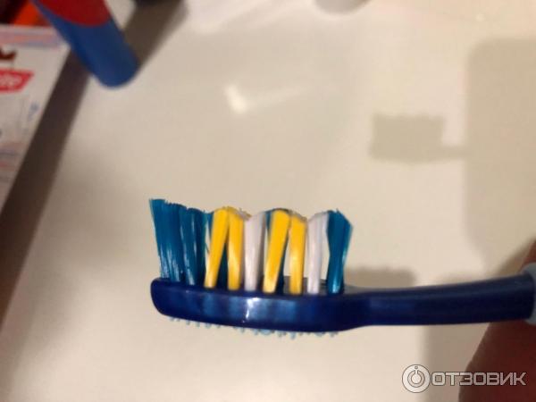 Зубная щетка Colgate ЗигЗаг фото