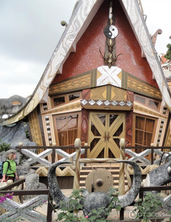 Crazy House 21