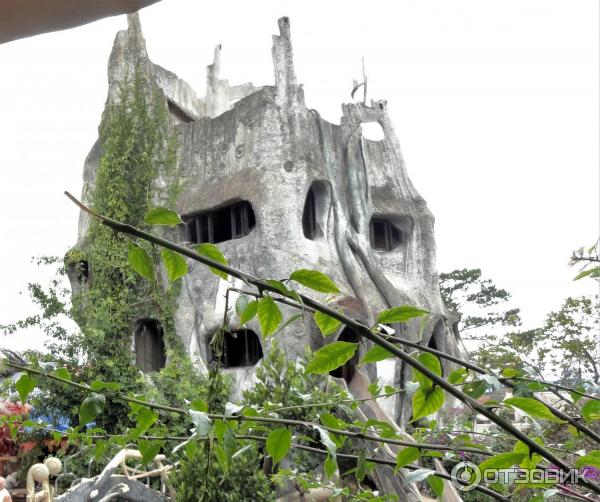 Crazy House 19