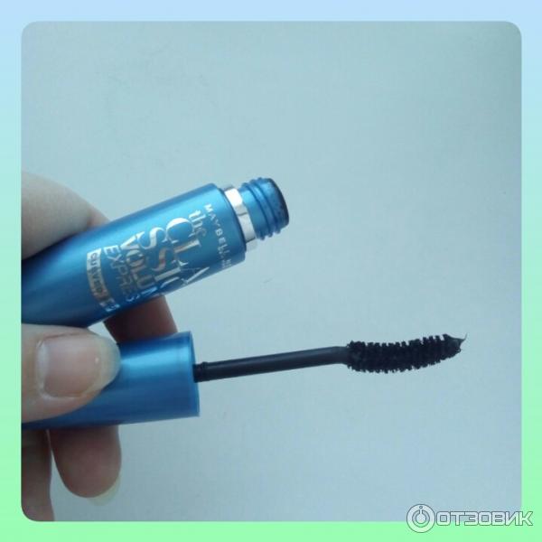 Тушь для ресниц Maybelline Volum Express Curved Brush фото