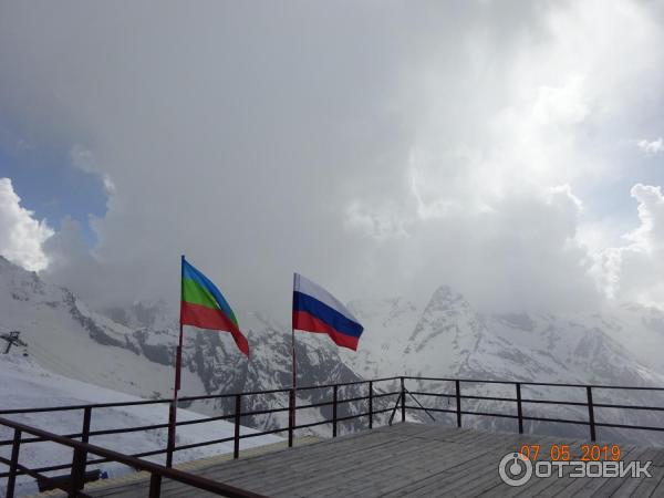 Канатная дорога в пос. Домбай (Россия, Карачаево-Черкессия) фото