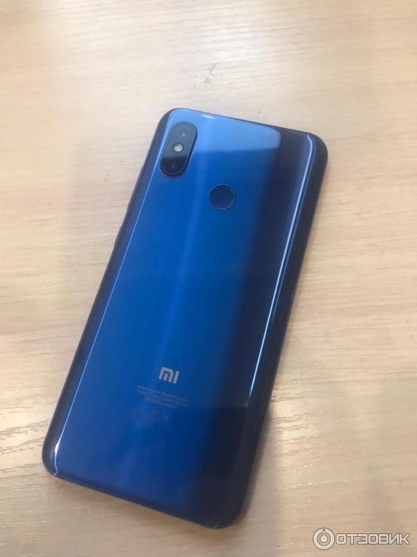 Смартфон Xiaomi Mi8 фото