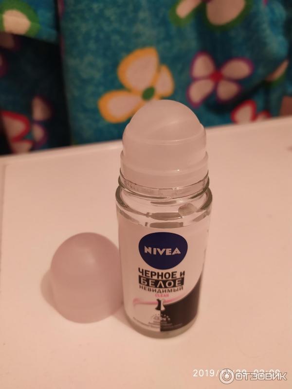 Антиперспирант шариковый Nivea Черное и белое невидимый фото